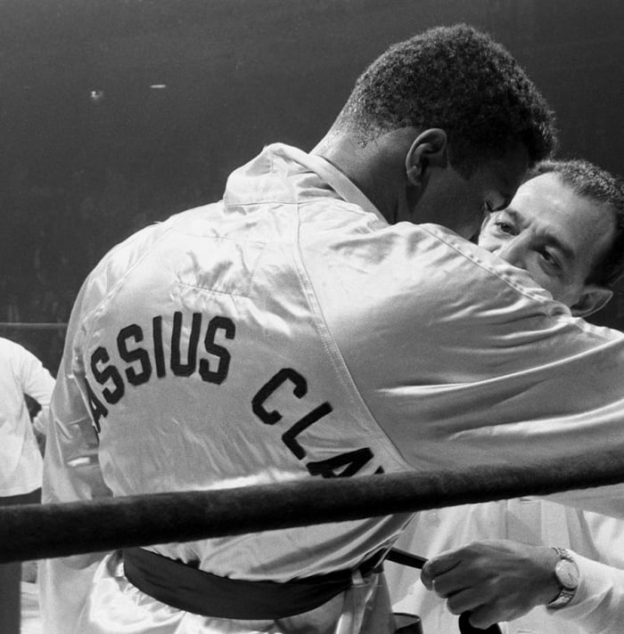 1963-0313-Cassius-Clay-Muhammad-Ali-Angelo-Dundee-016562270.jpg
